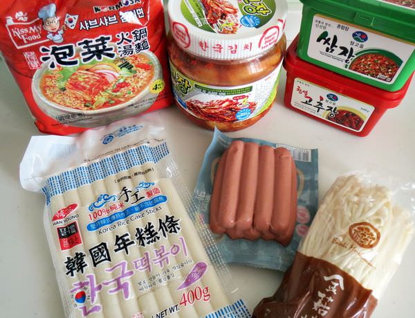 韓國料理，泡菜部隊鍋，部隊鍋，部隊鍋食譜，辛拉麵